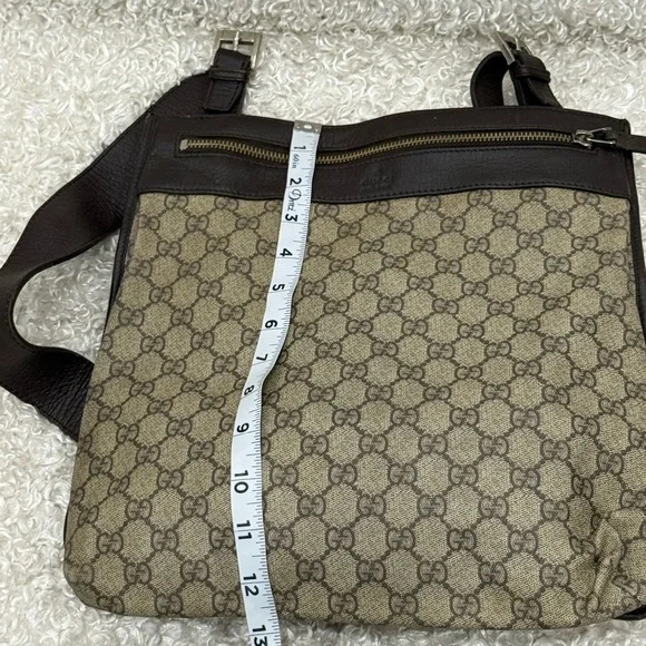 Gucci Beige and Dark Brown Monogram Messenger Bag - Picture 9 of 14